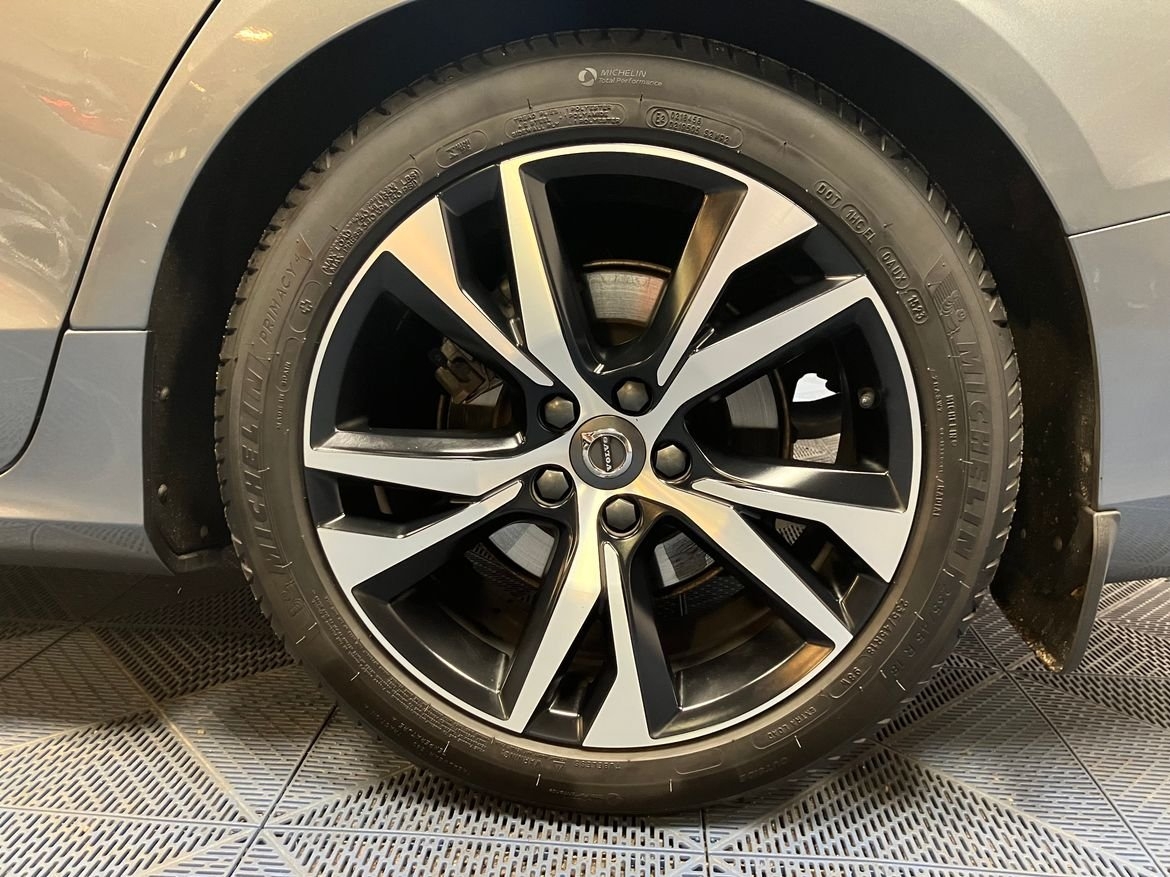 Volvo V60 D4 R Design 2019, bild 5/10
