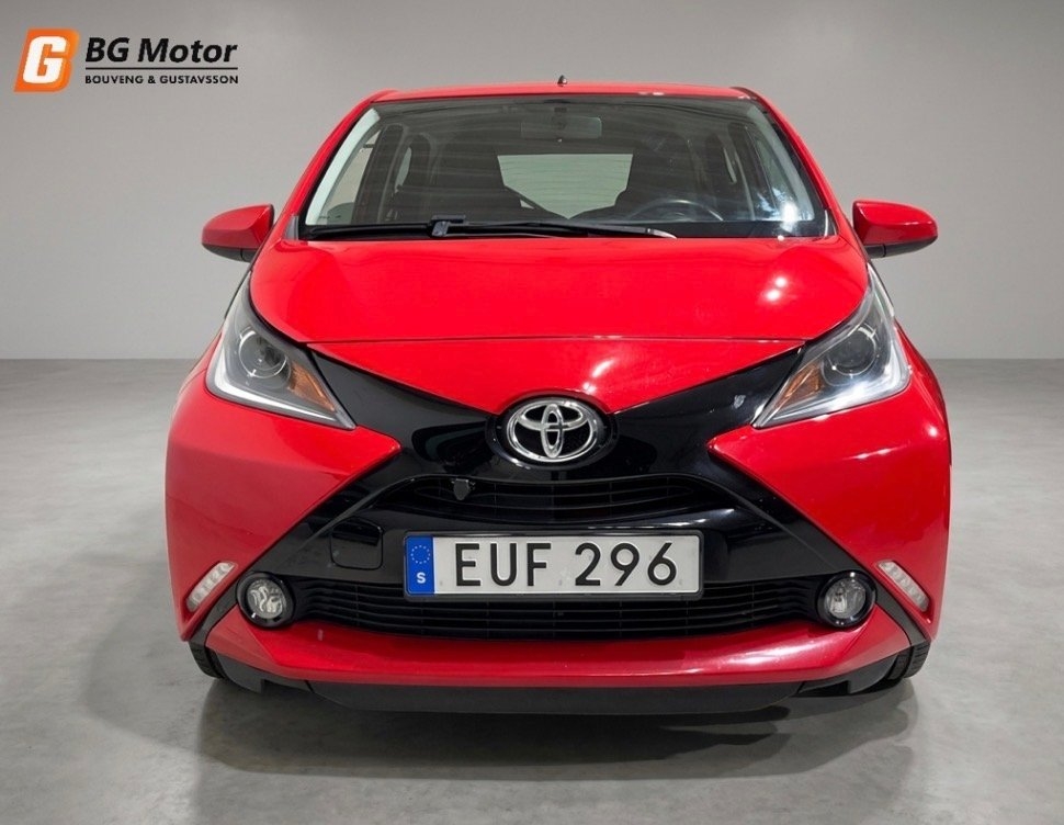 Toyota Aygo 1.0 X-Play 2015, kuva 2/10