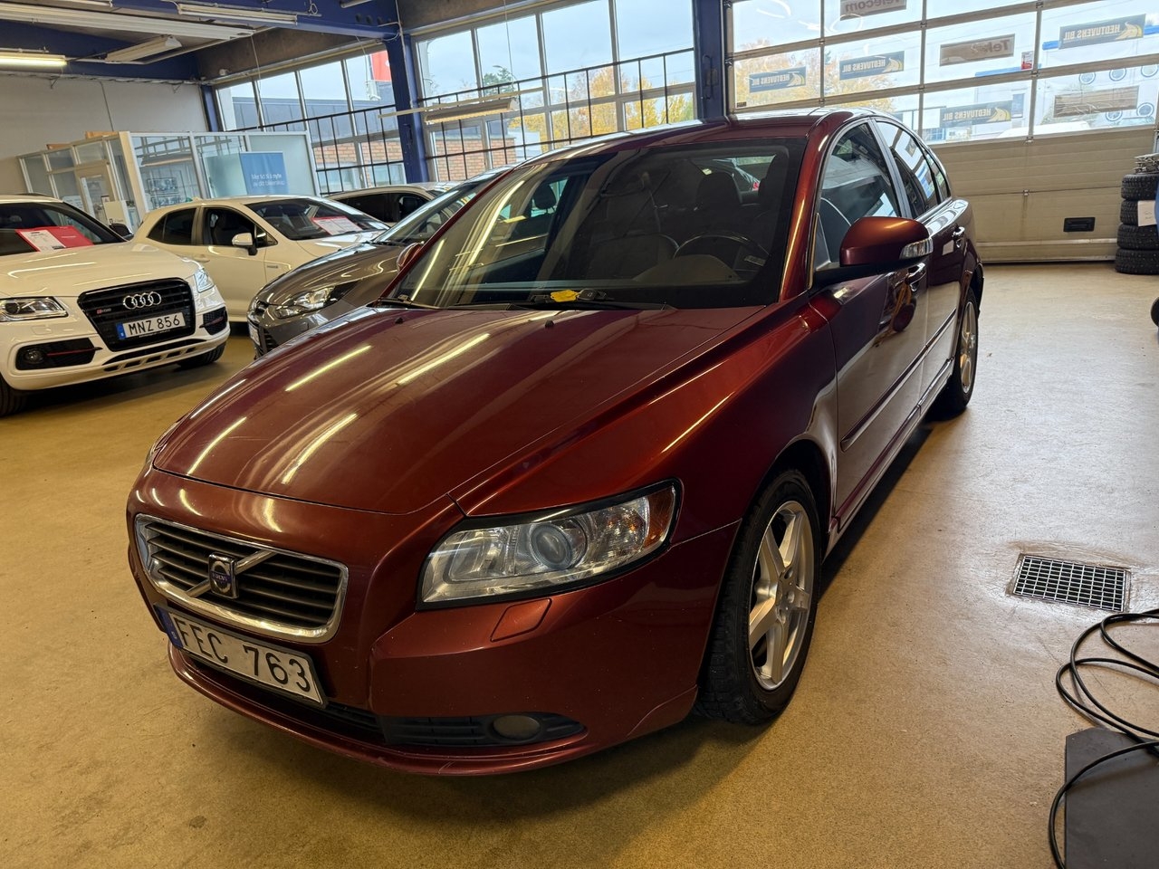 Volvo S40 2.0D Momentum 2010, bild 2/10