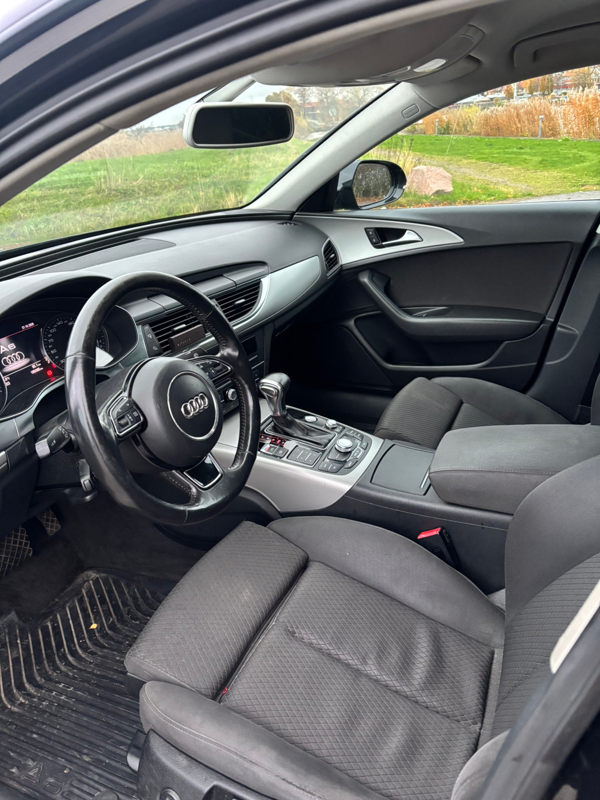 Audi A6 2.0 TDI 2012, bild 5/6