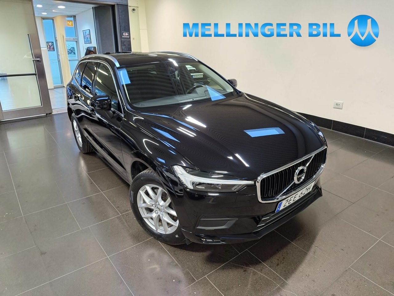 Volvo XC60 B4 Diesel Momentum Advanced 2021, bild 2/10