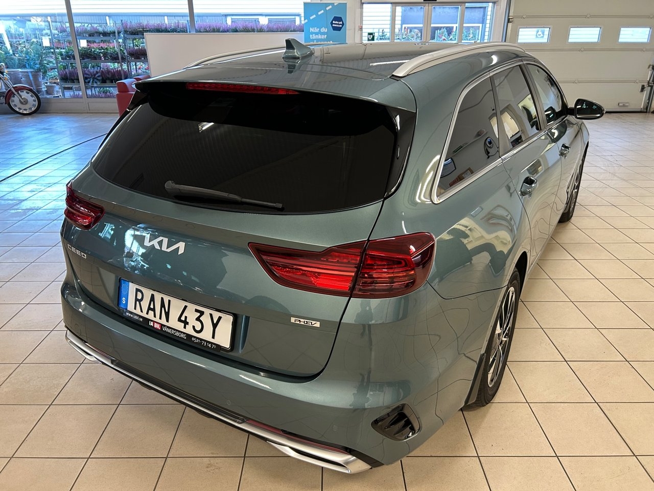 Kia Ceed 1.6 GDI Advance 2024, bild 3/10