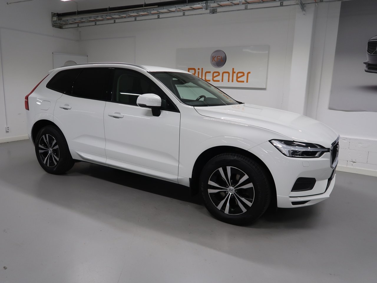 Volvo XC60 Momentum 2020, bild 3/10