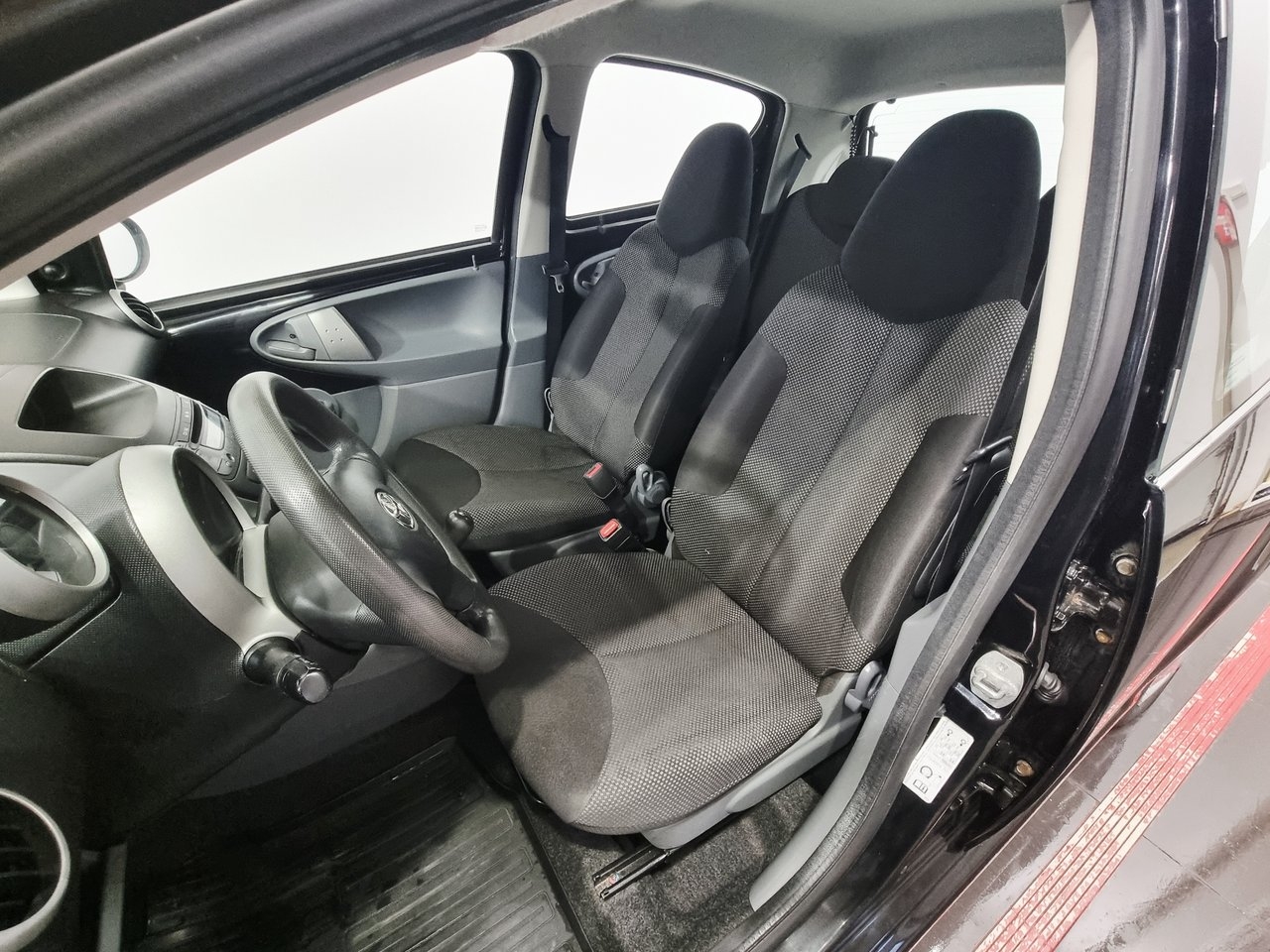 Toyota Aygo 1.0 2011, bild 6/10