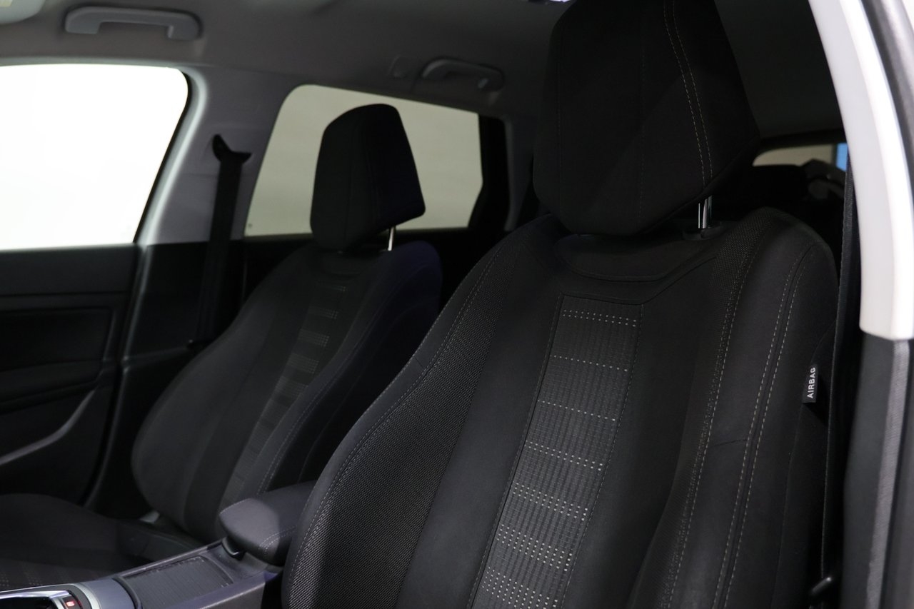 Peugeot 308 PureTech 130 Allure 2015, photo 9/10
