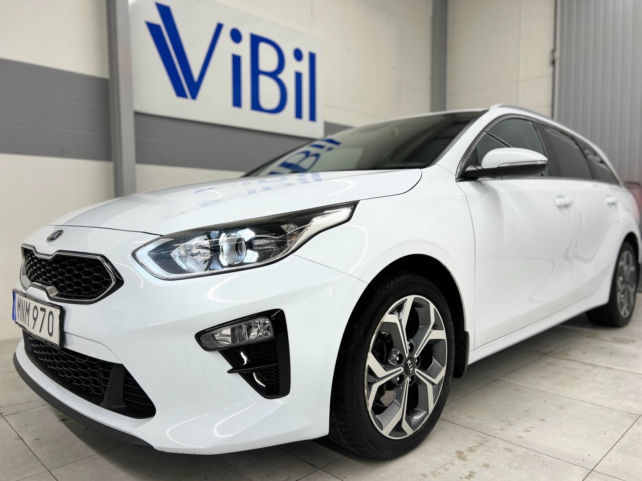 Kia Ceed 1.4 T-GDI 2019, bild 2/10