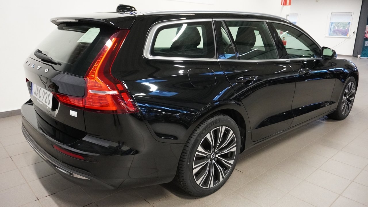 Volvo V60 T6 Core 2023, bild 3/10