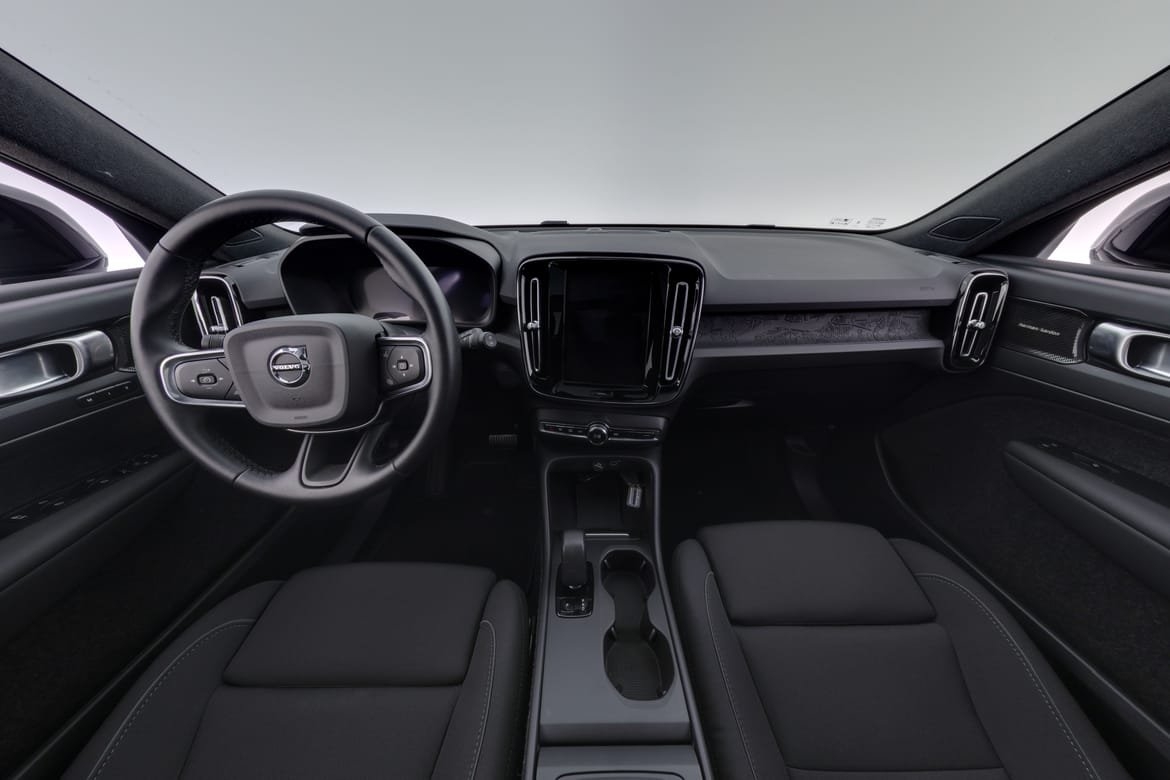 Volvo EX40 Extended Range 2025, bild 7/10