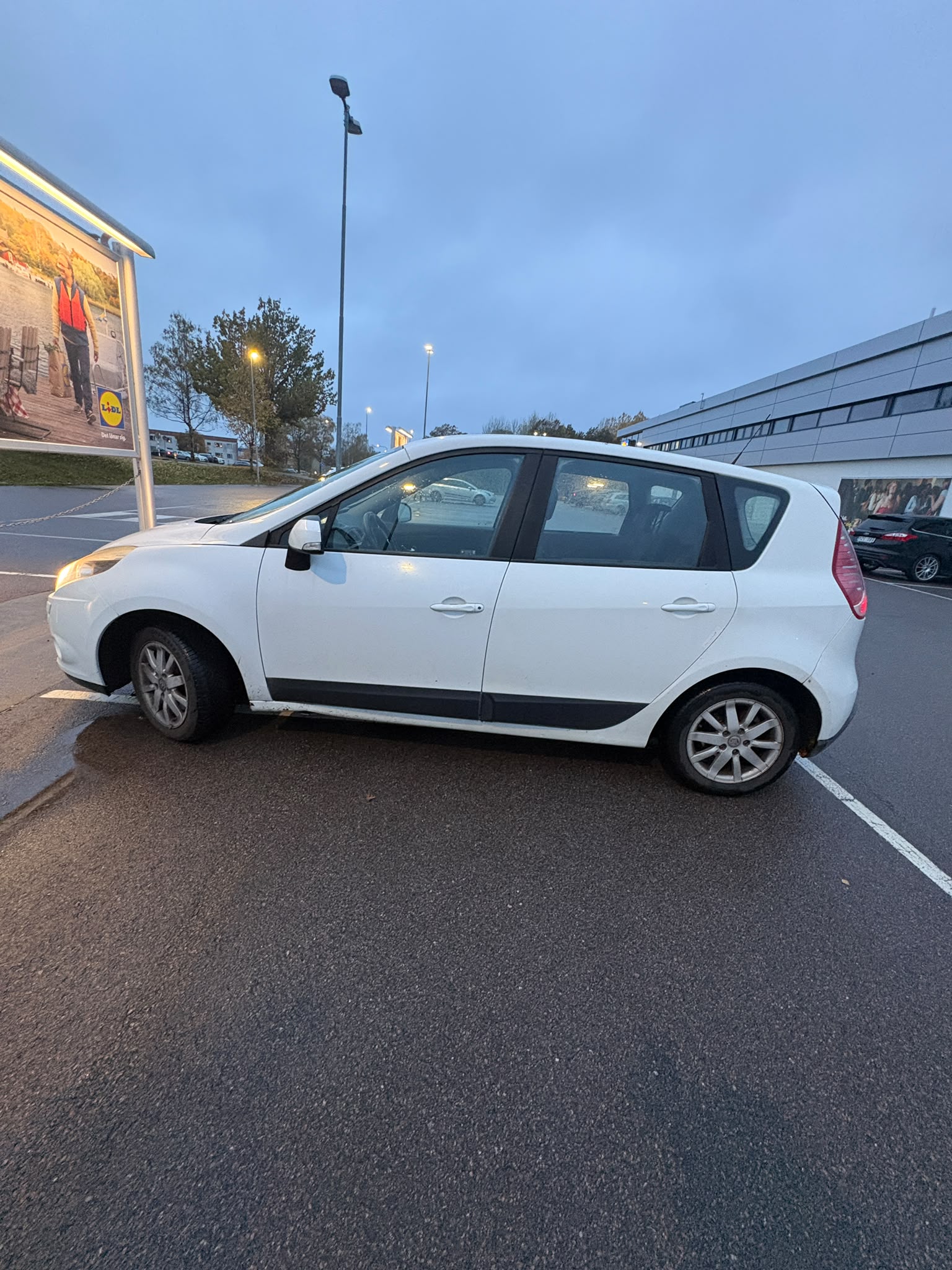 Renault Scénic 1.6 16V 110 2010, bild 4/5
