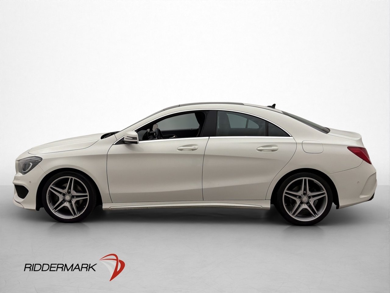 Mercedes-Benz CLA AMG Line 2015, bild 4/10