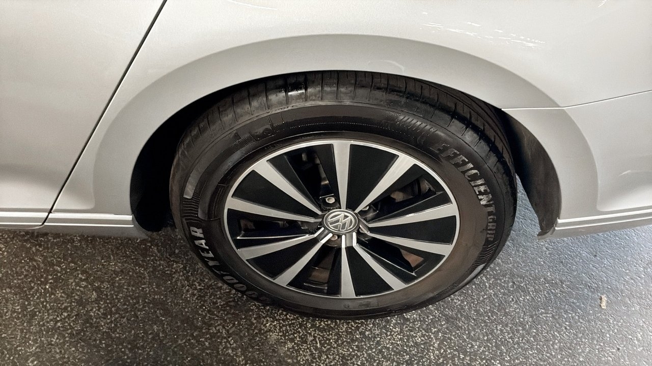 Volkswagen Passat 2018, bild 5/10