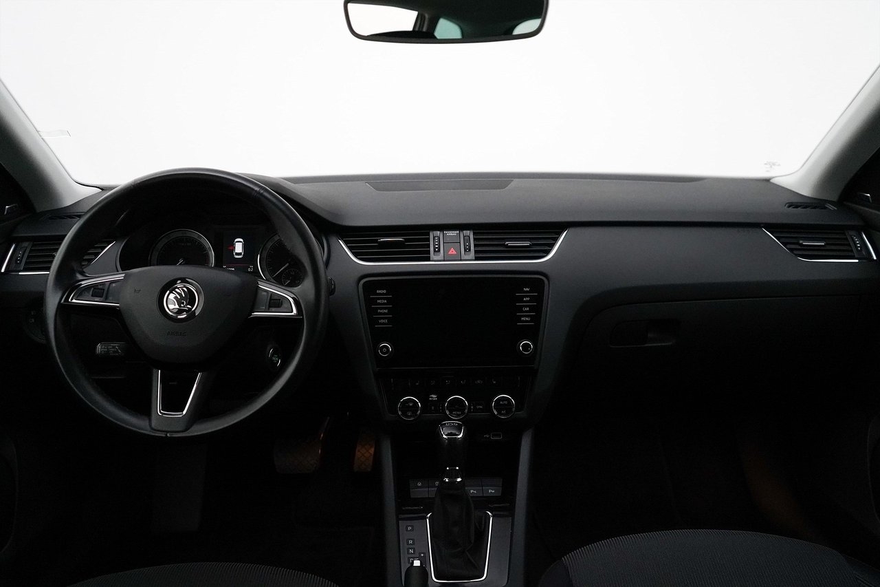Skoda Octavia 1.5 TSI 2020, photo 9/10