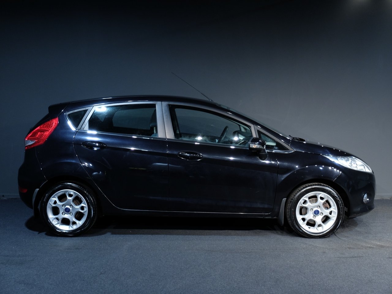 Ford Fiesta 1.25 Titanium 2012, bild 2/9