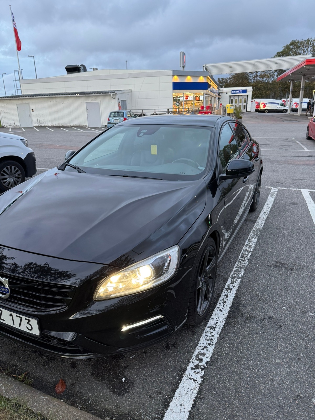 Volvo S60 D4 R Design 2016, bild 4/8
