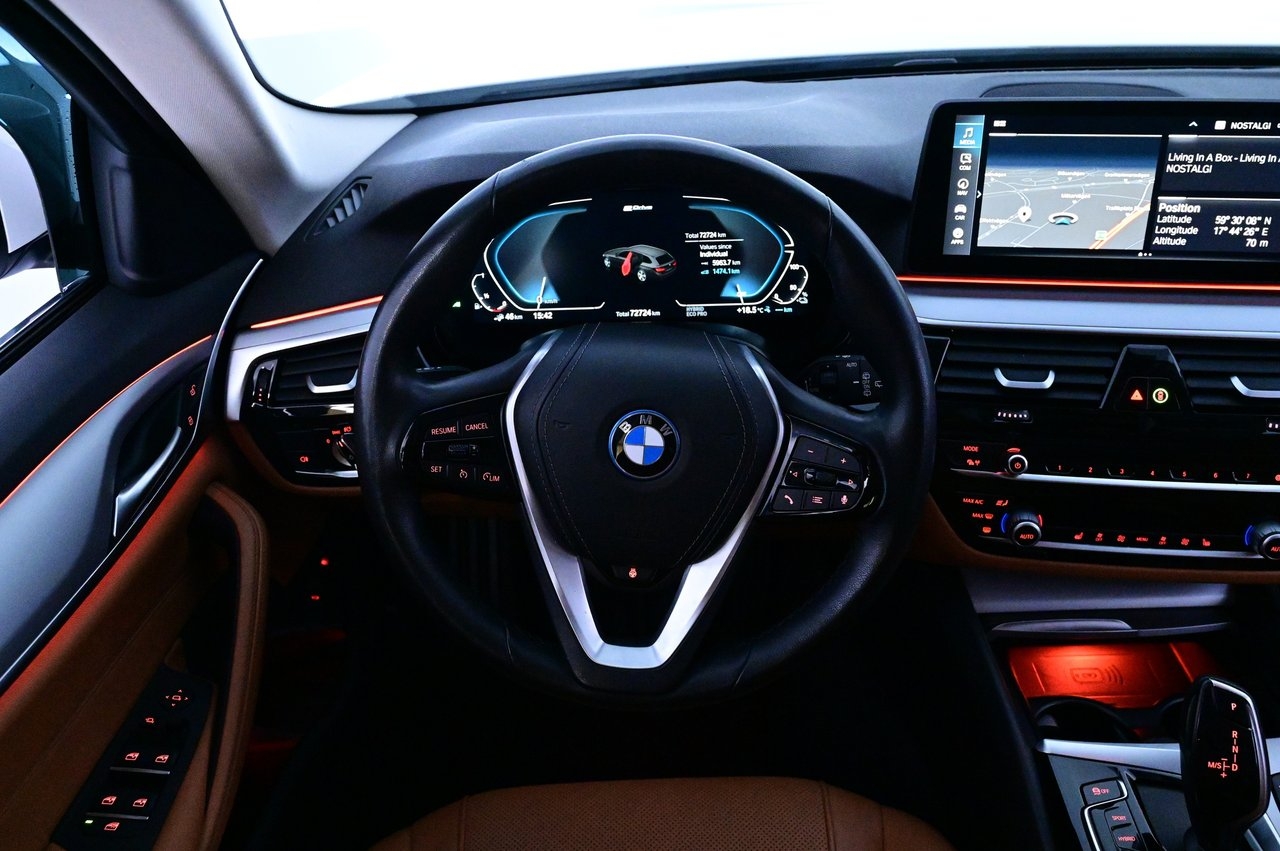 BMW 530e 2022, bild 7/10