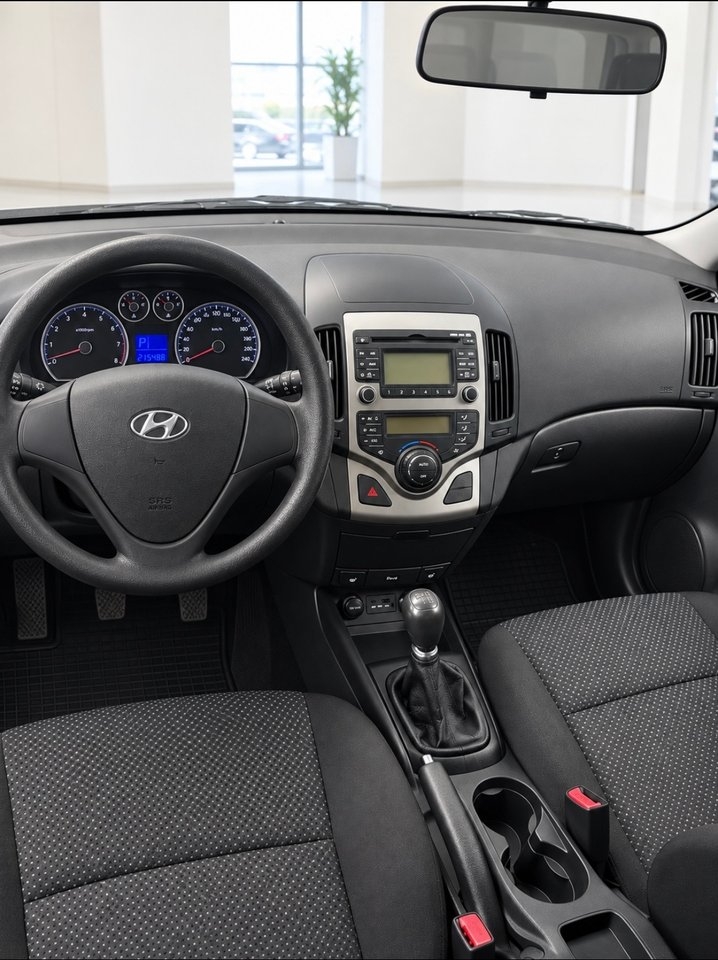 Hyundai i30 1.6 CRDi Select 2011, bild 4/5