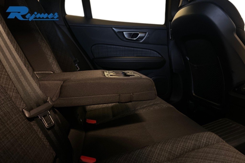 Volvo V60 Core 2024, bild 6/10