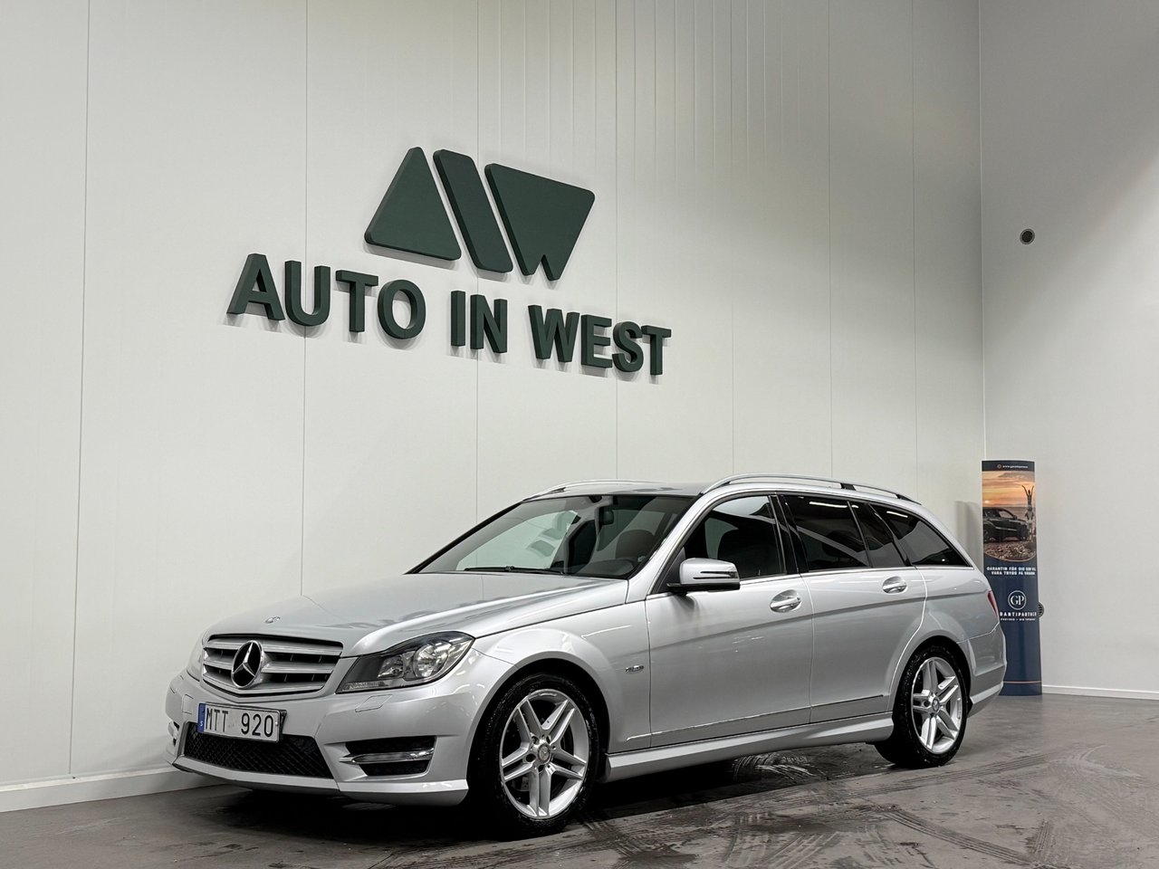 Mercedes-Benz C 180 AMG 2012, bild 2/10