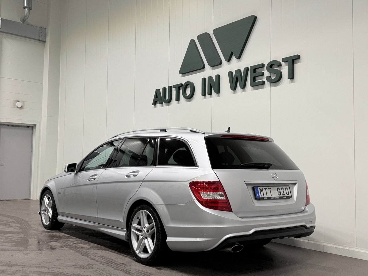Mercedes-Benz C 180 AMG 2012, bild 4/10