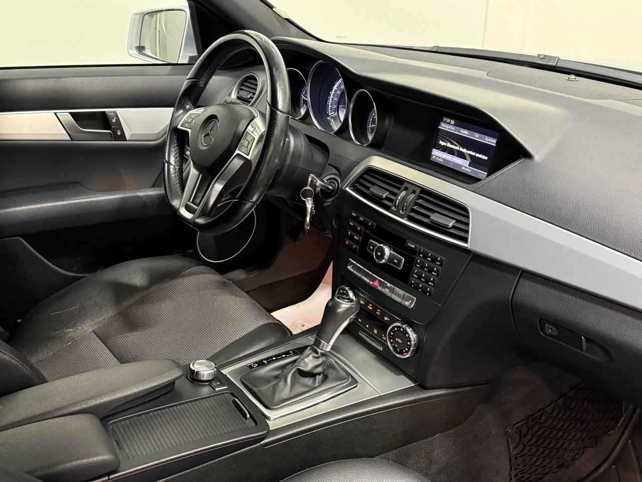 Mercedes-Benz C 180 AMG 2012, bild 7/10