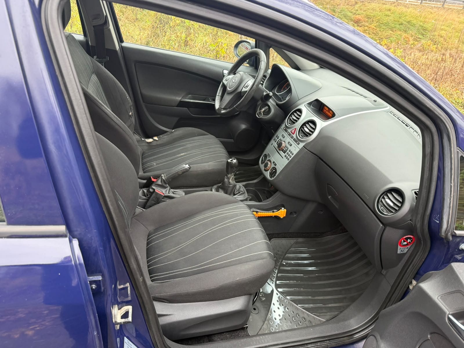 Opel Corsa 2009, bild 5/5
