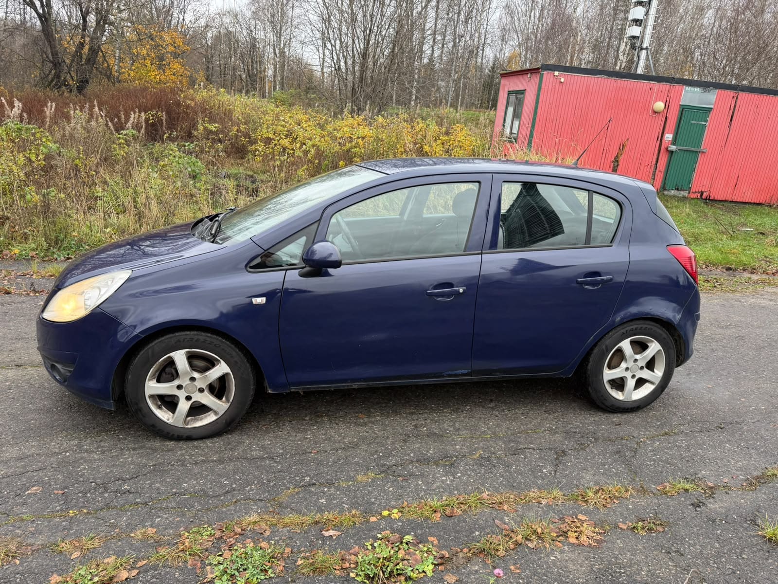 Opel Corsa 2009, bild 2/5