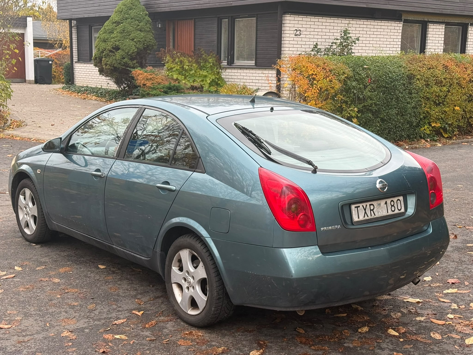 Nissan Primera 2.0 2002, bild 2/7