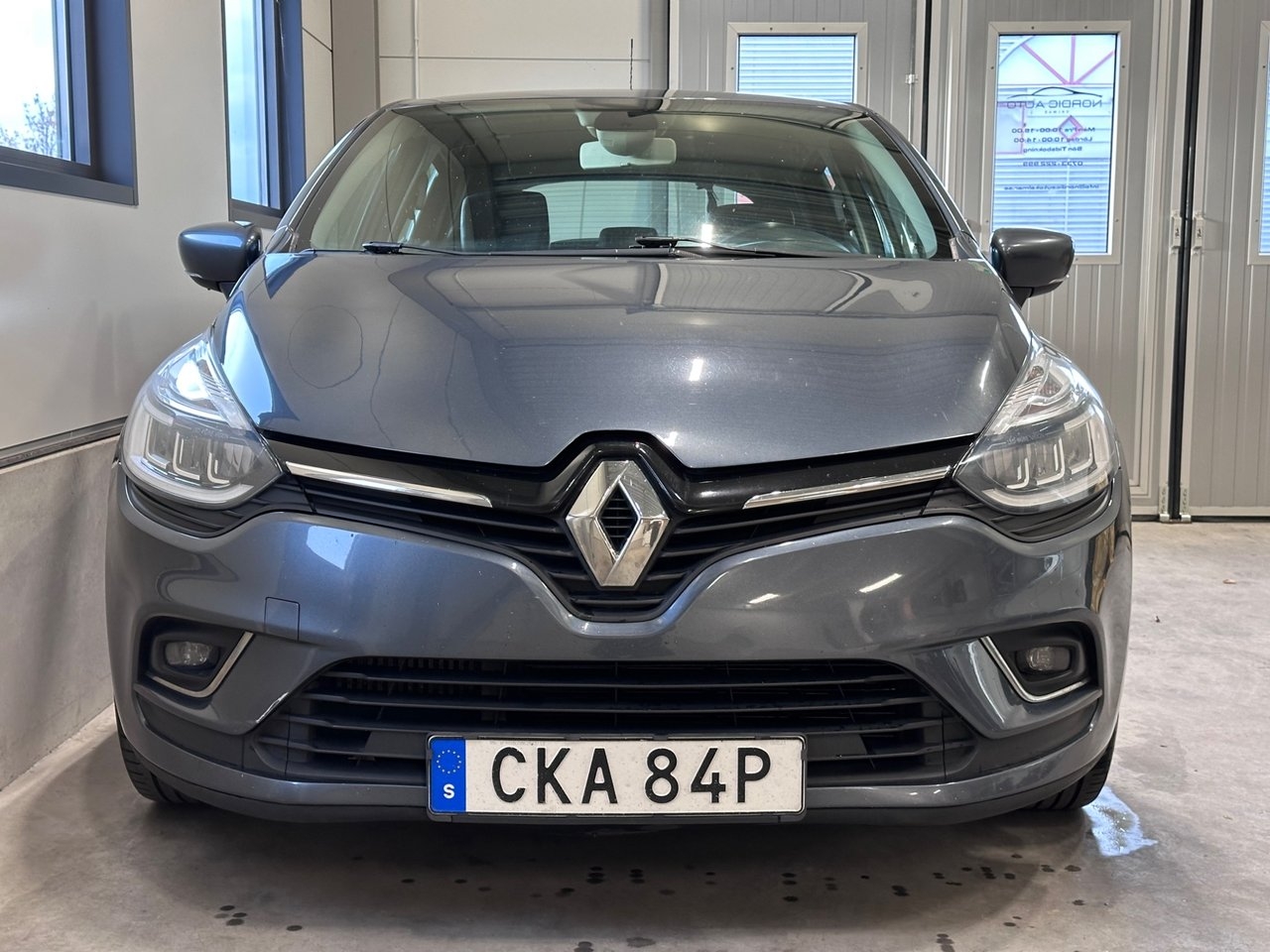Renault Clio TCe 90 Intens 2019, bild 2/10