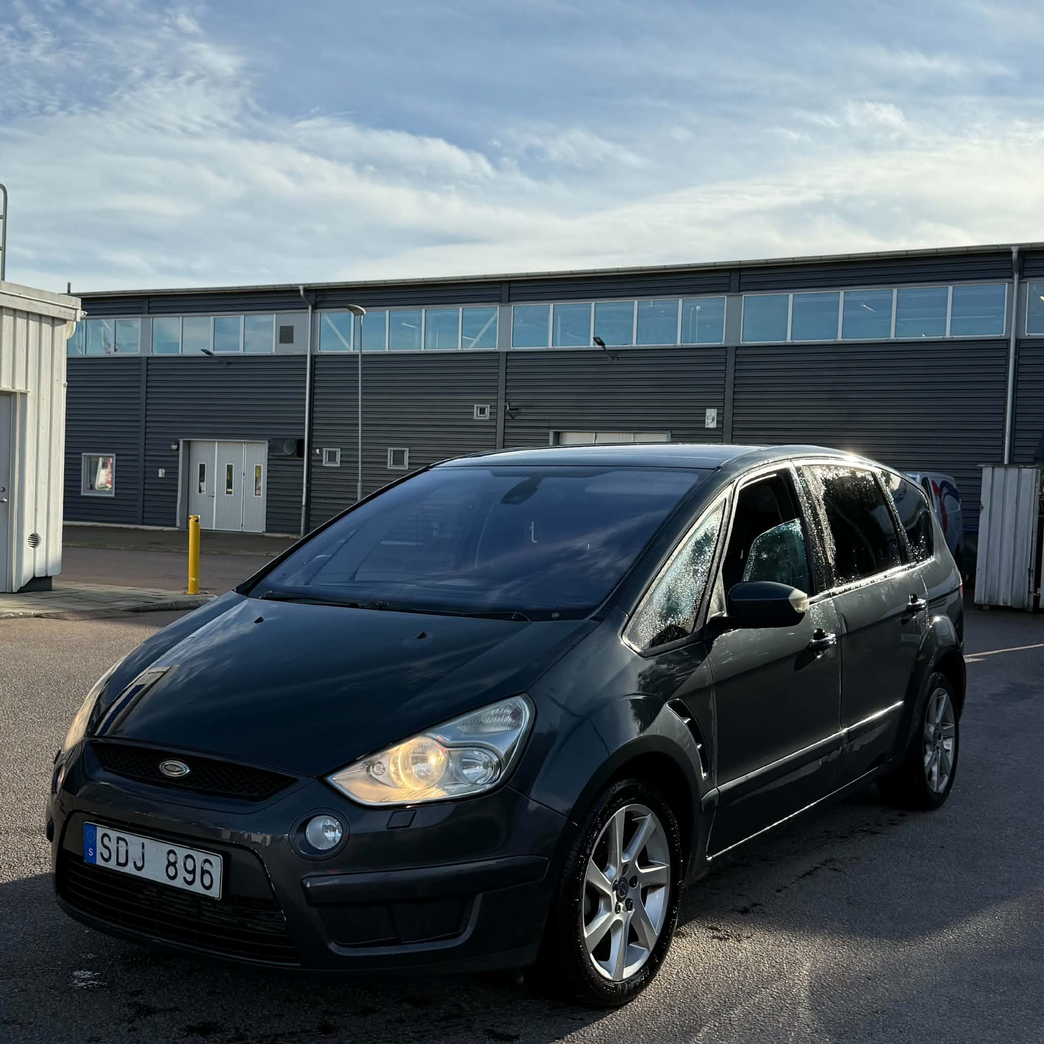 Ford S-MAX 2.0 TDCi DPF 2008, bild 2/2