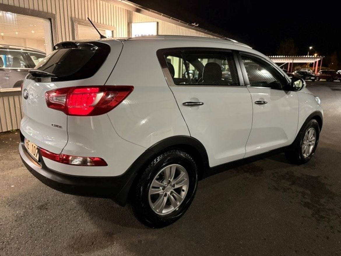 Kia Sportage 1.7 CRDi 2013, bild 3/7