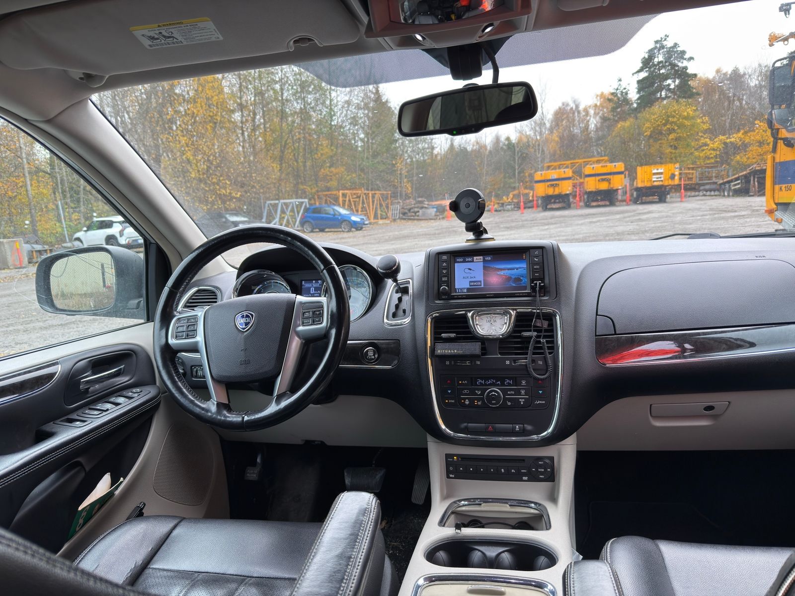 Lancia Voyager 2.8 CRD Multijet 16v 2012, bild 4/6