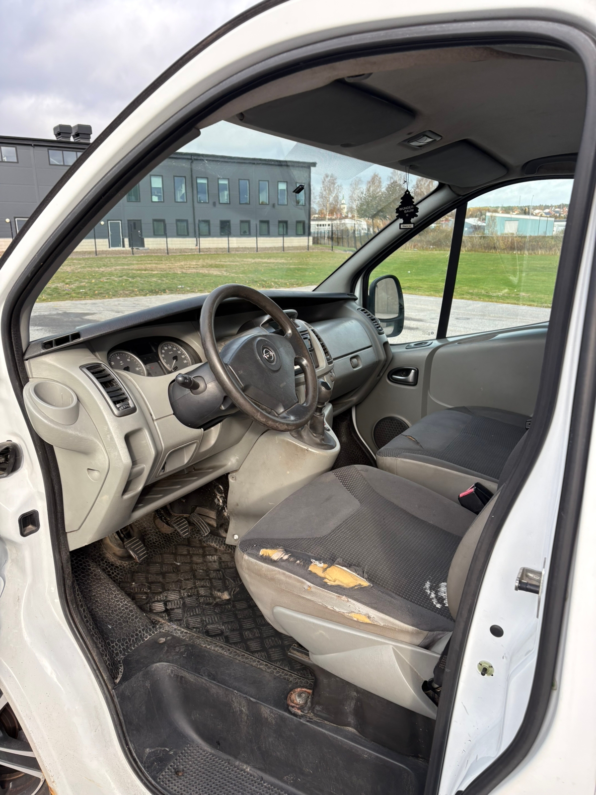 Opel Vivaro 2010, bild 5/6