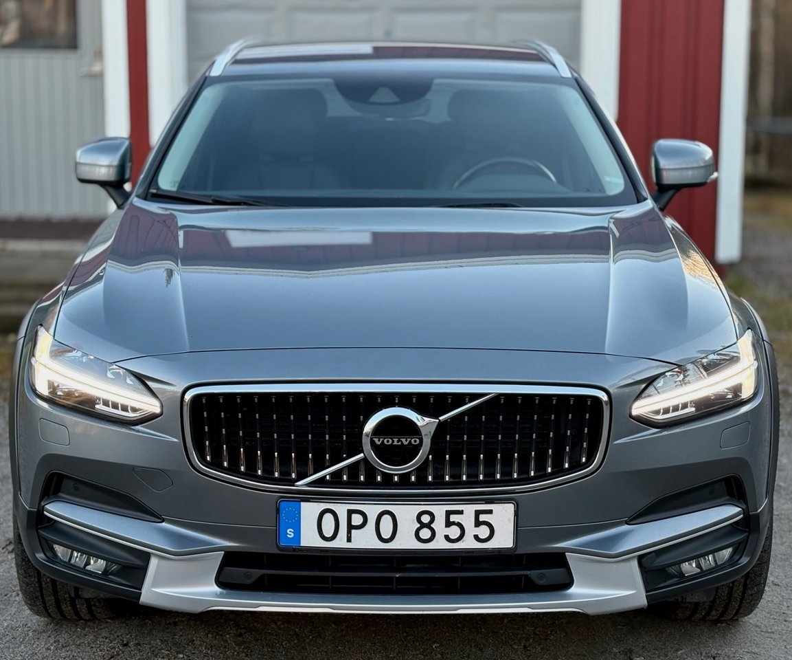 Volvo V90 Cross Country D4 Pro 2018, bild 2/10