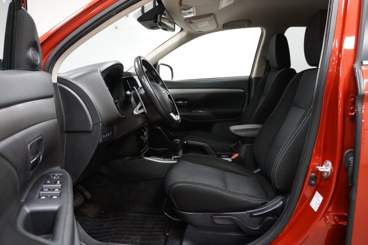 Mitsubishi Outlander Comfort 2017, bild 7/10