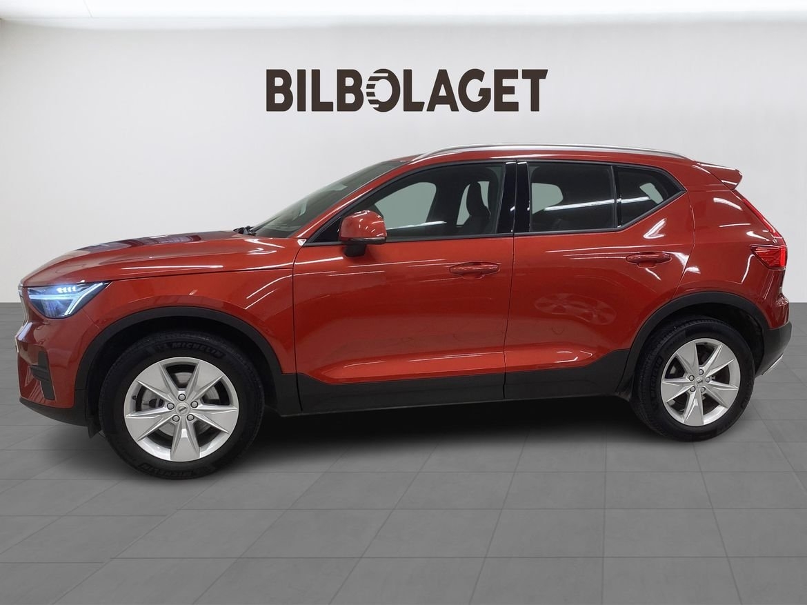 Volvo XC40 B3 Core 2025, bild 2/10
