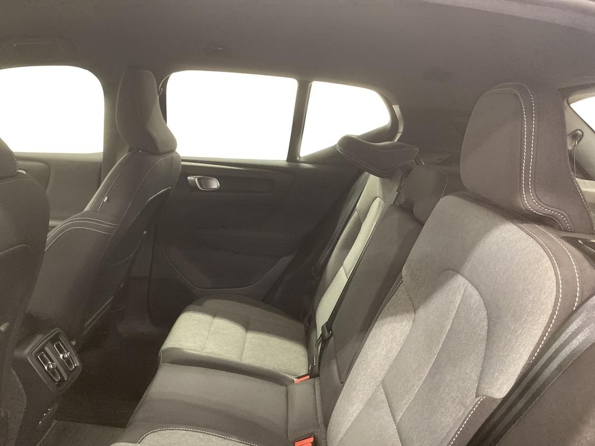 Volvo XC40 B3 Core 2025, bild 7/10