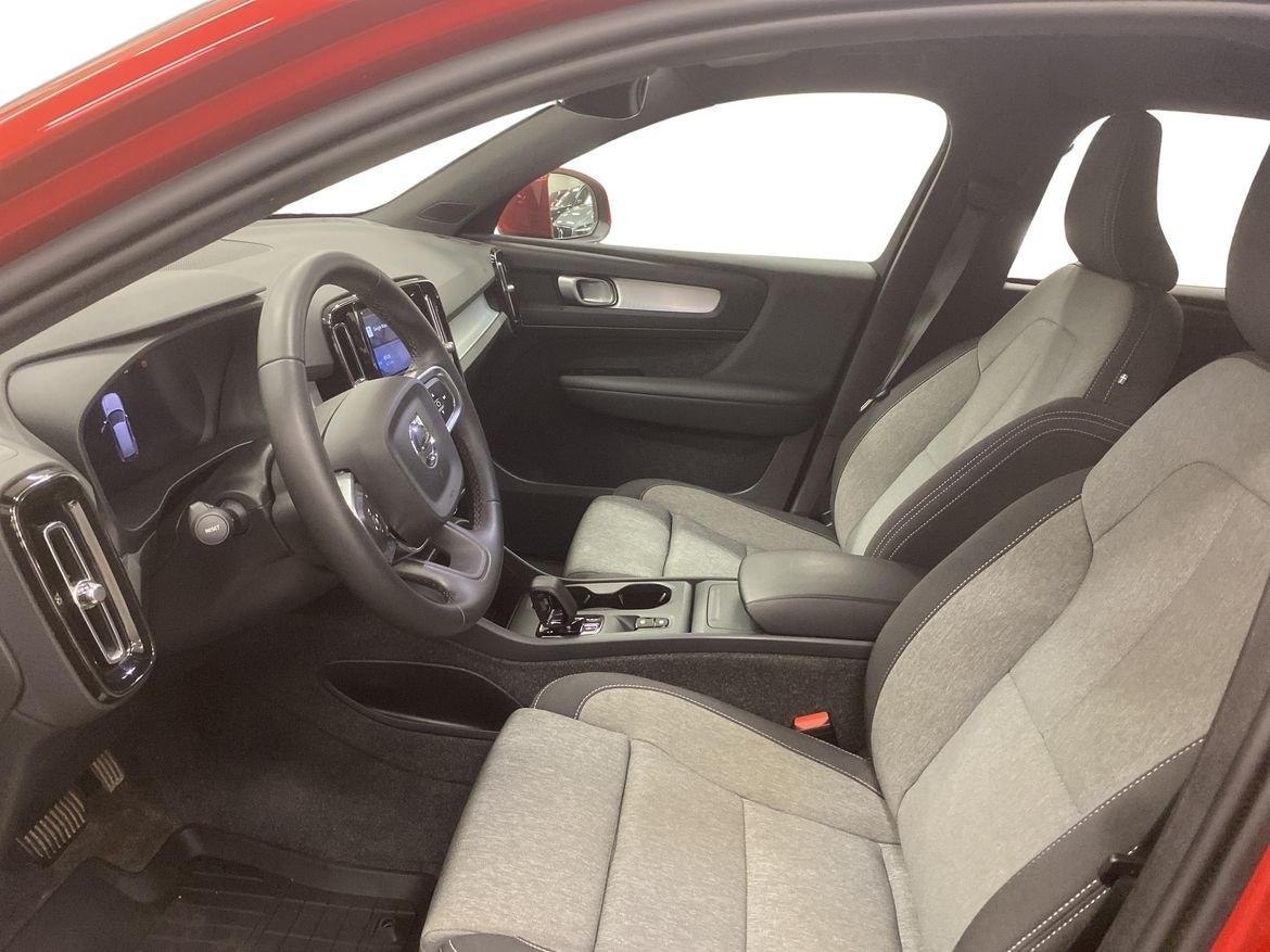 Volvo XC40 B3 Core 2025, bild 6/10