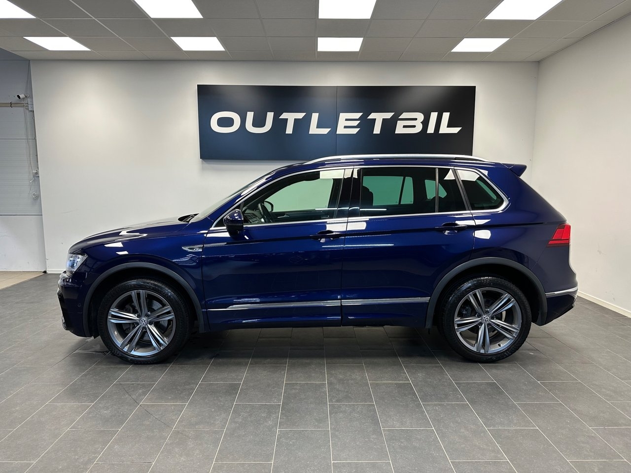 Volkswagen Tiguan 2.0 TDI SCR R-Line 2018, kuva 2/10