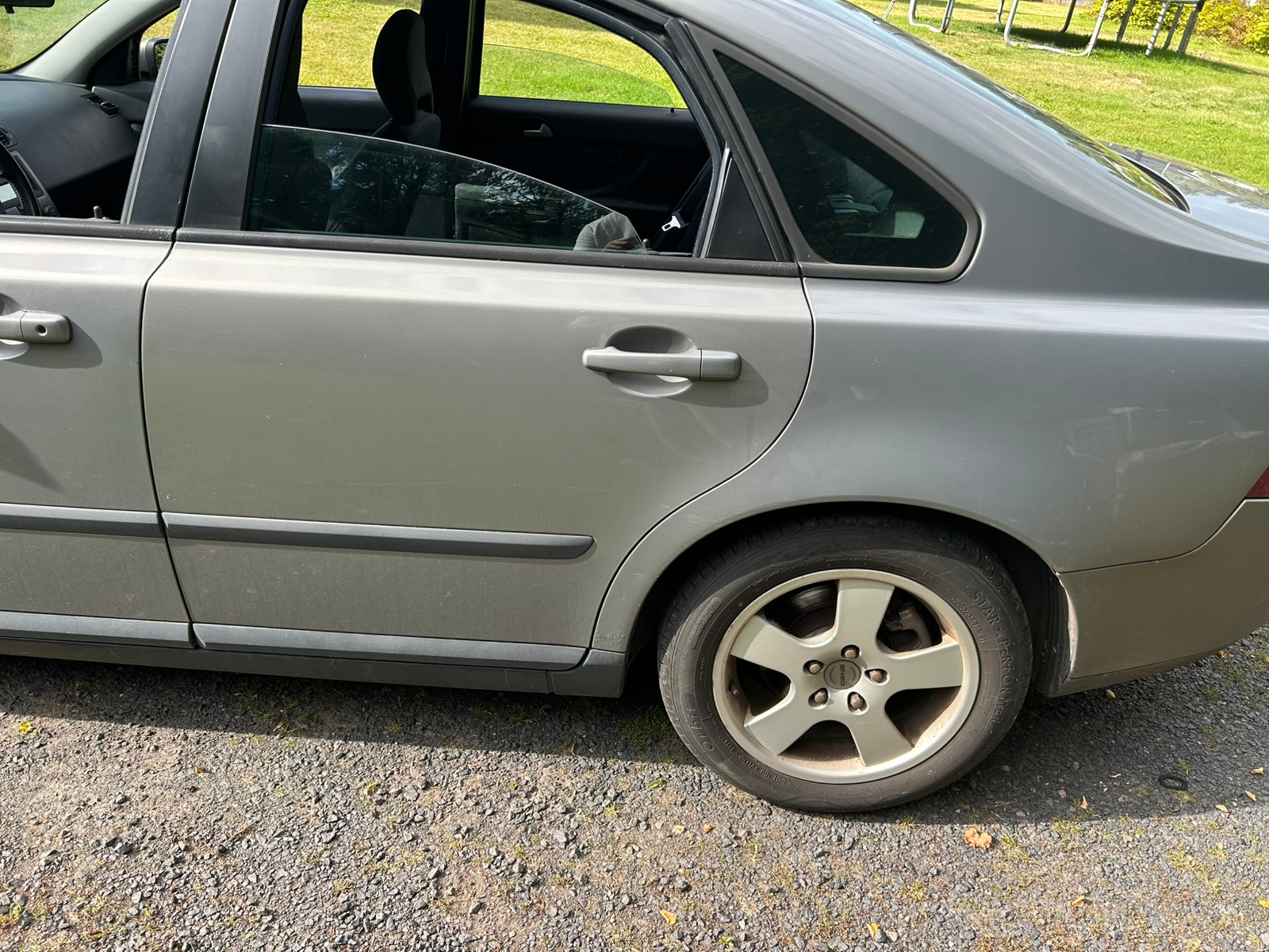 Volvo S40 2.4 2004, kuva 10/10