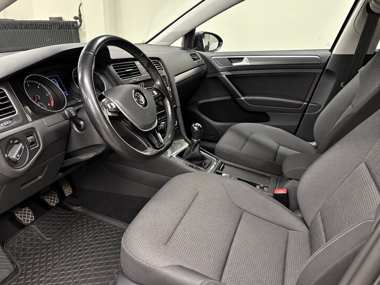 Volkswagen Golf 2.0 TDI 2017, bild 5/10