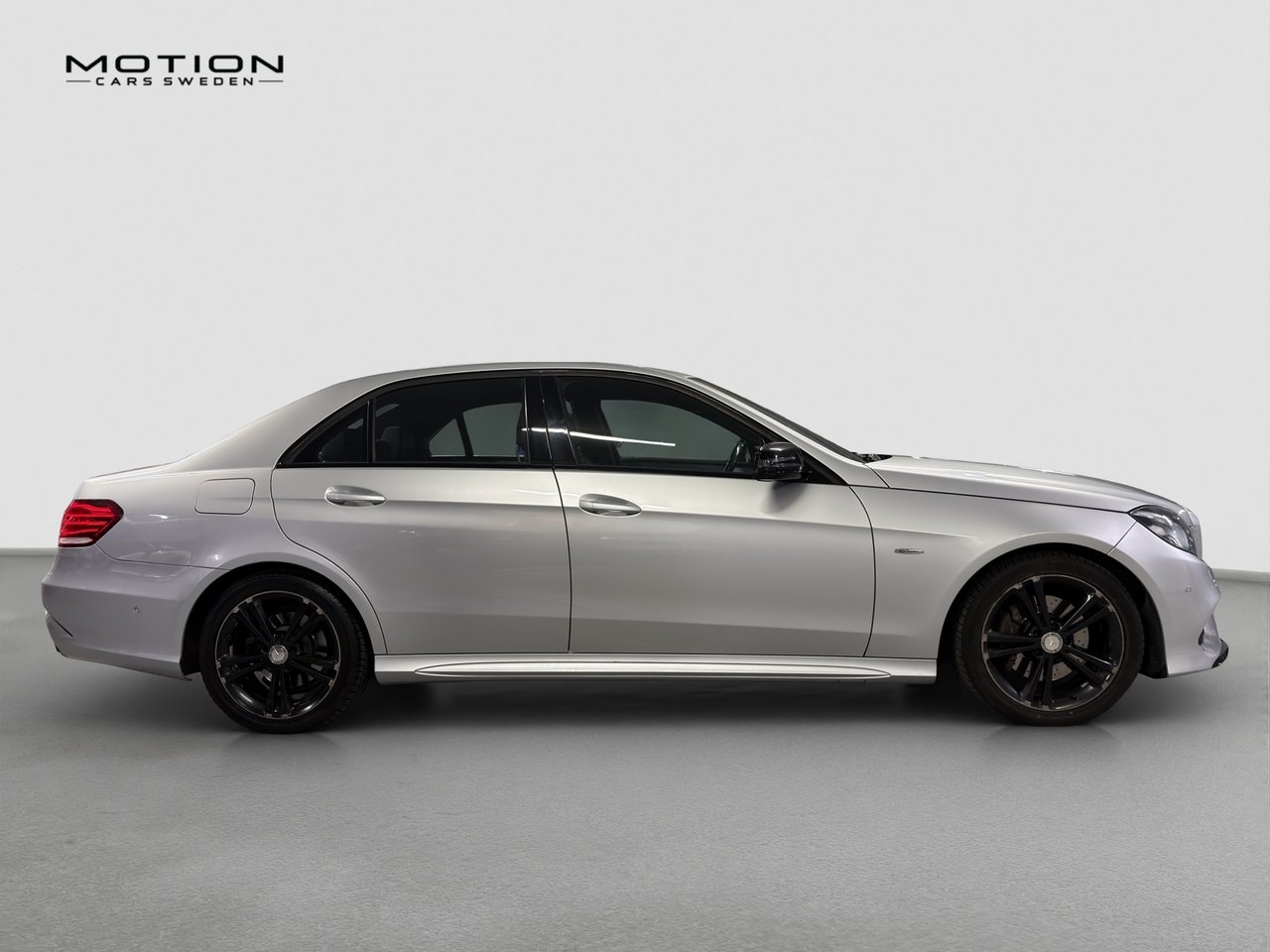 Mercedes-Benz E 220 BlueTEC AMG 2016, bild 4/10