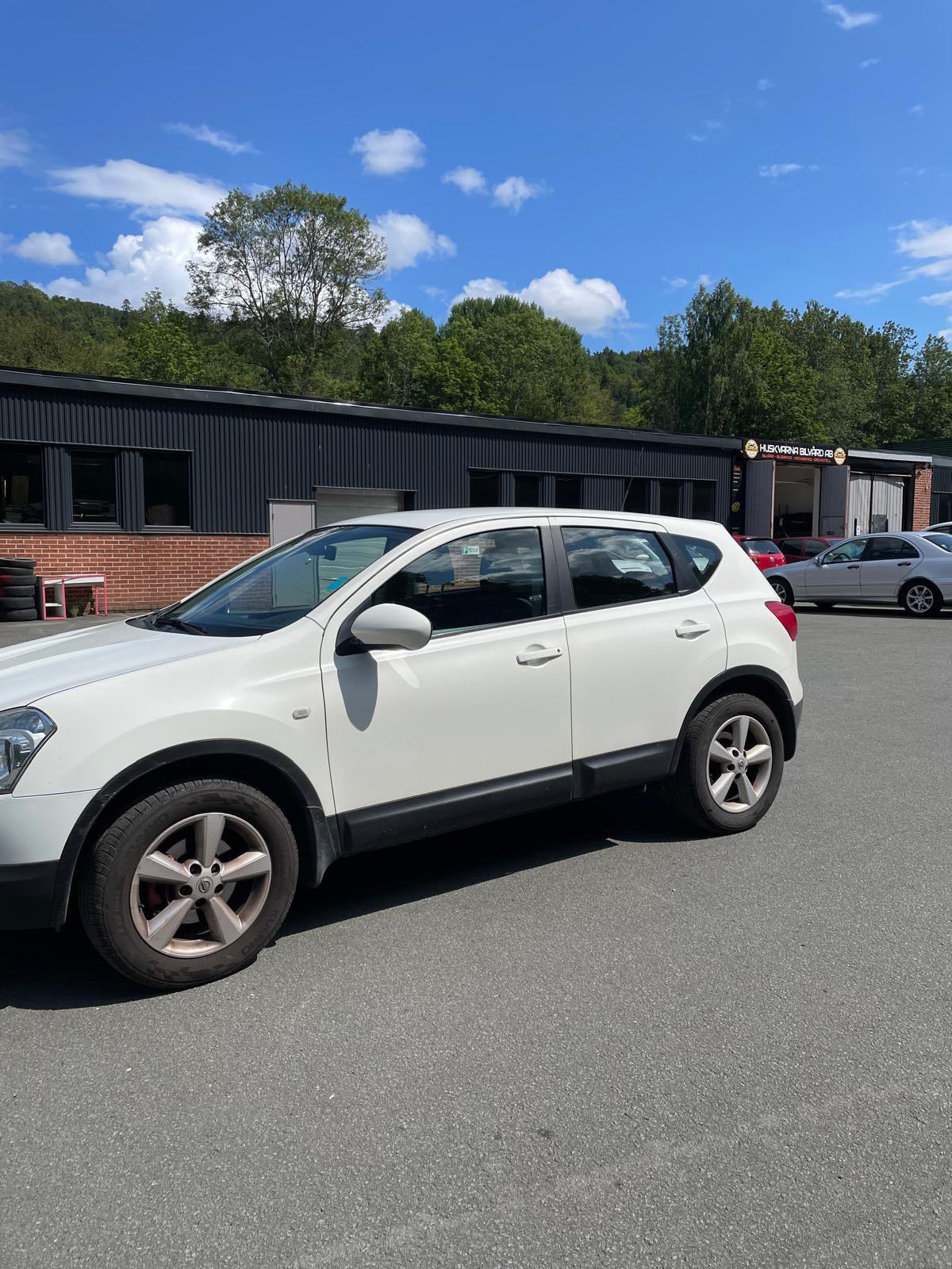 Nissan Qashqai 2.0 2010, bild 3/9