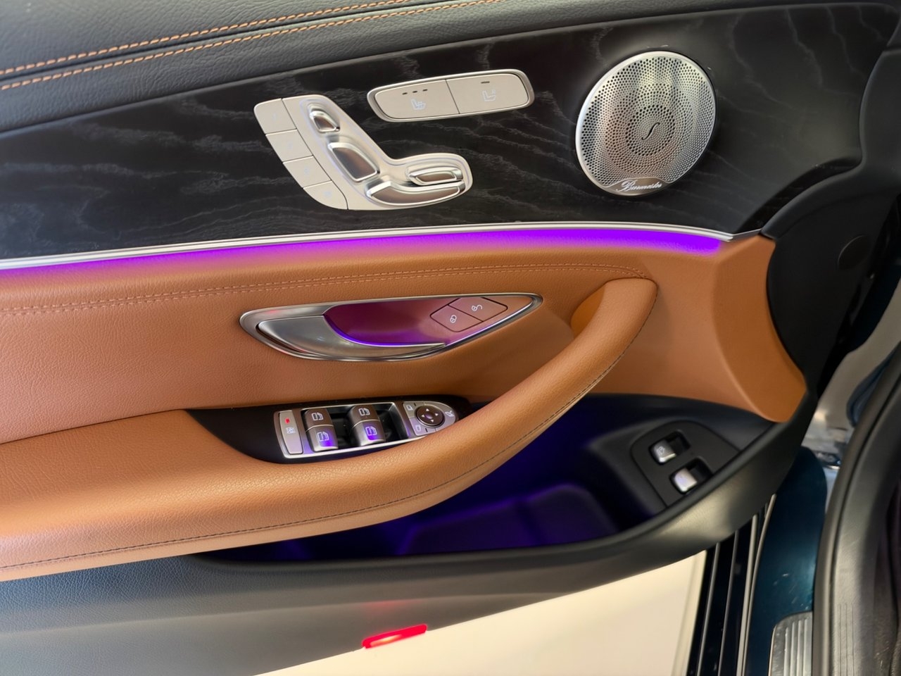 Mercedes-Benz E 220 d AMG 2017, bild 7/10