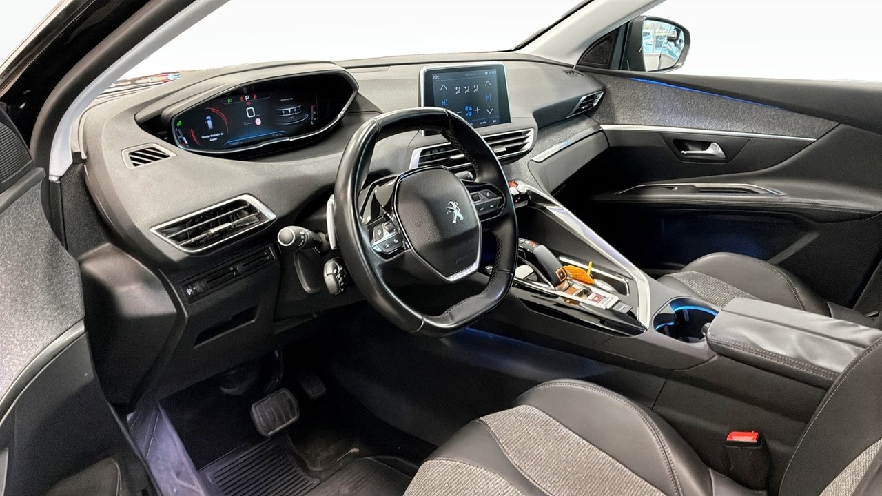 Peugeot 3008 1.2 PureTech 130 Allure 2018, bild 3/9