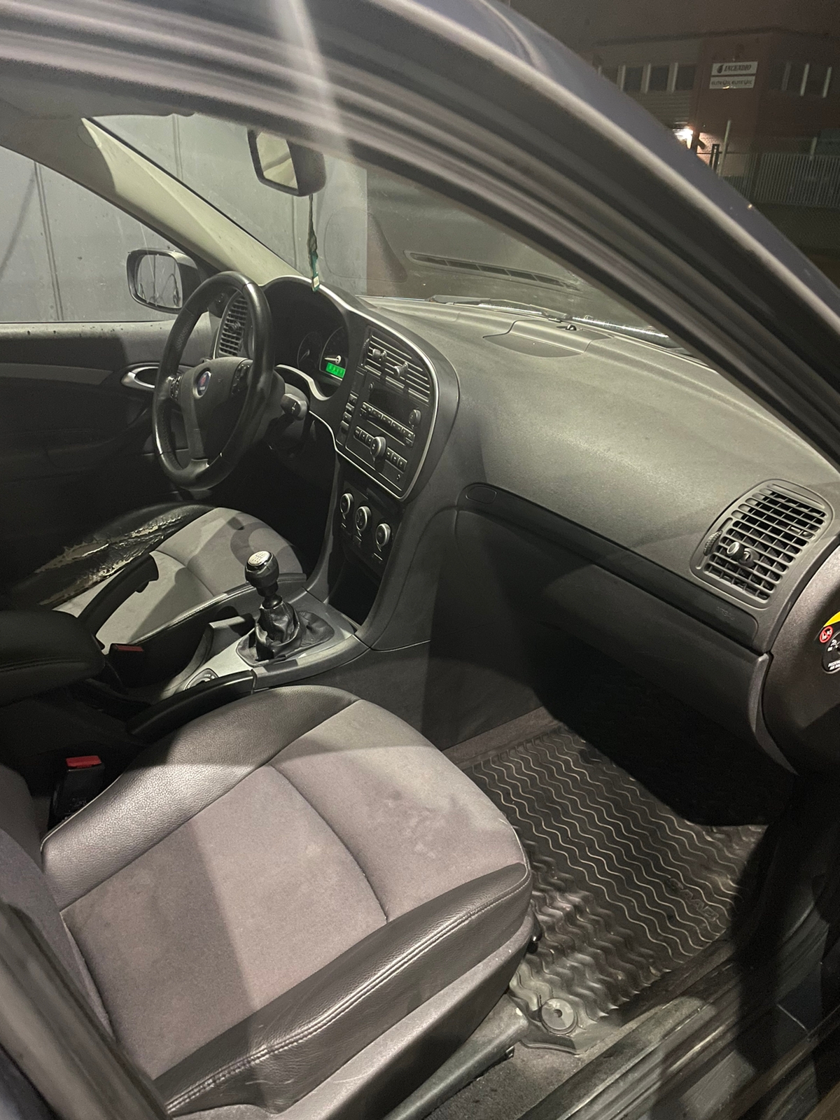 Saab 9-3 1.9 TiD Linear 2010, bild 5/9