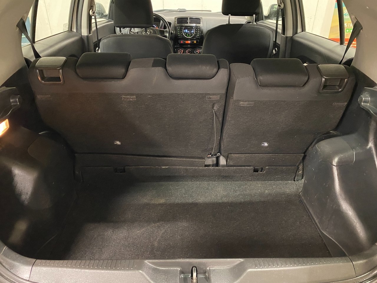 Toyota Urban Cruiser 2011, bild 7/10