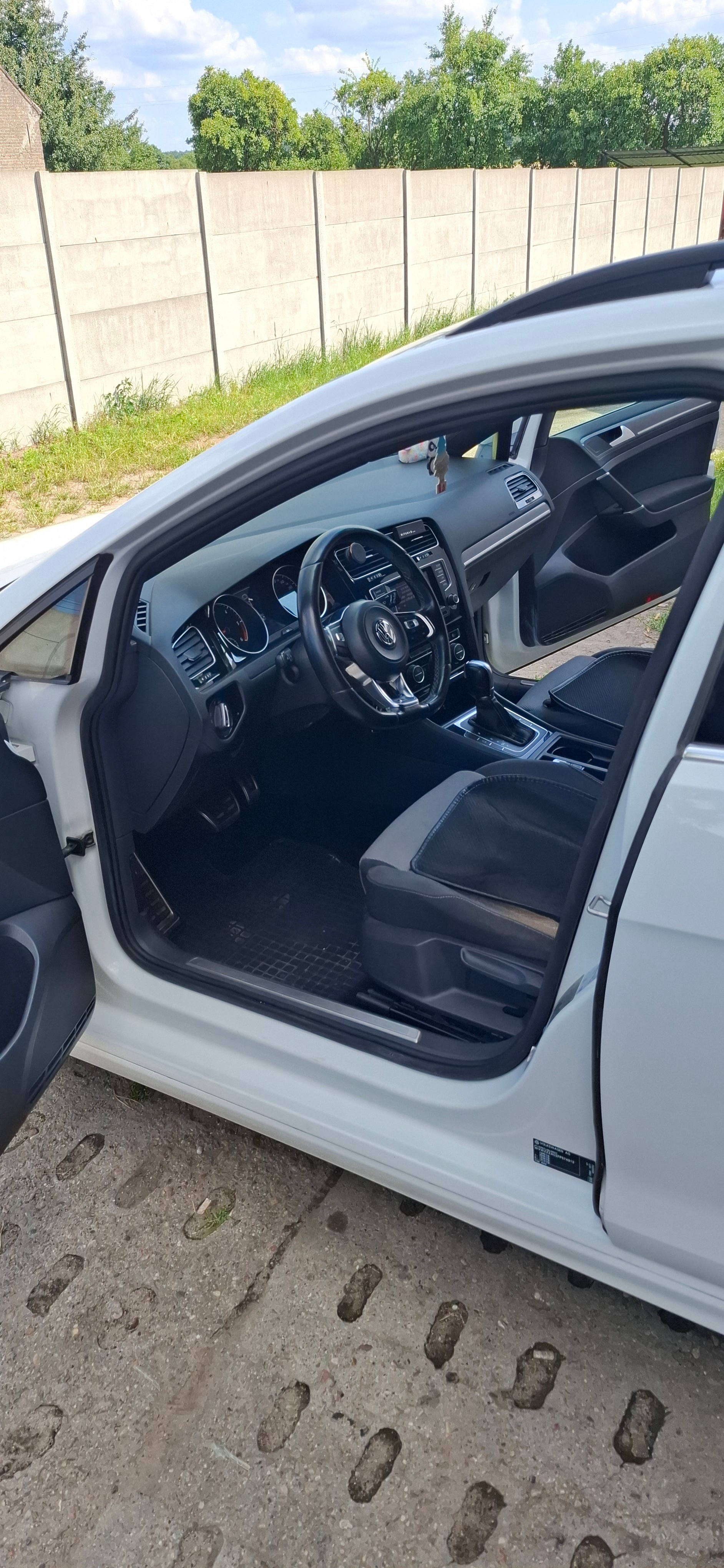 Volkswagen Golf 2.0 TDI R-Line 2015, bild 5/10