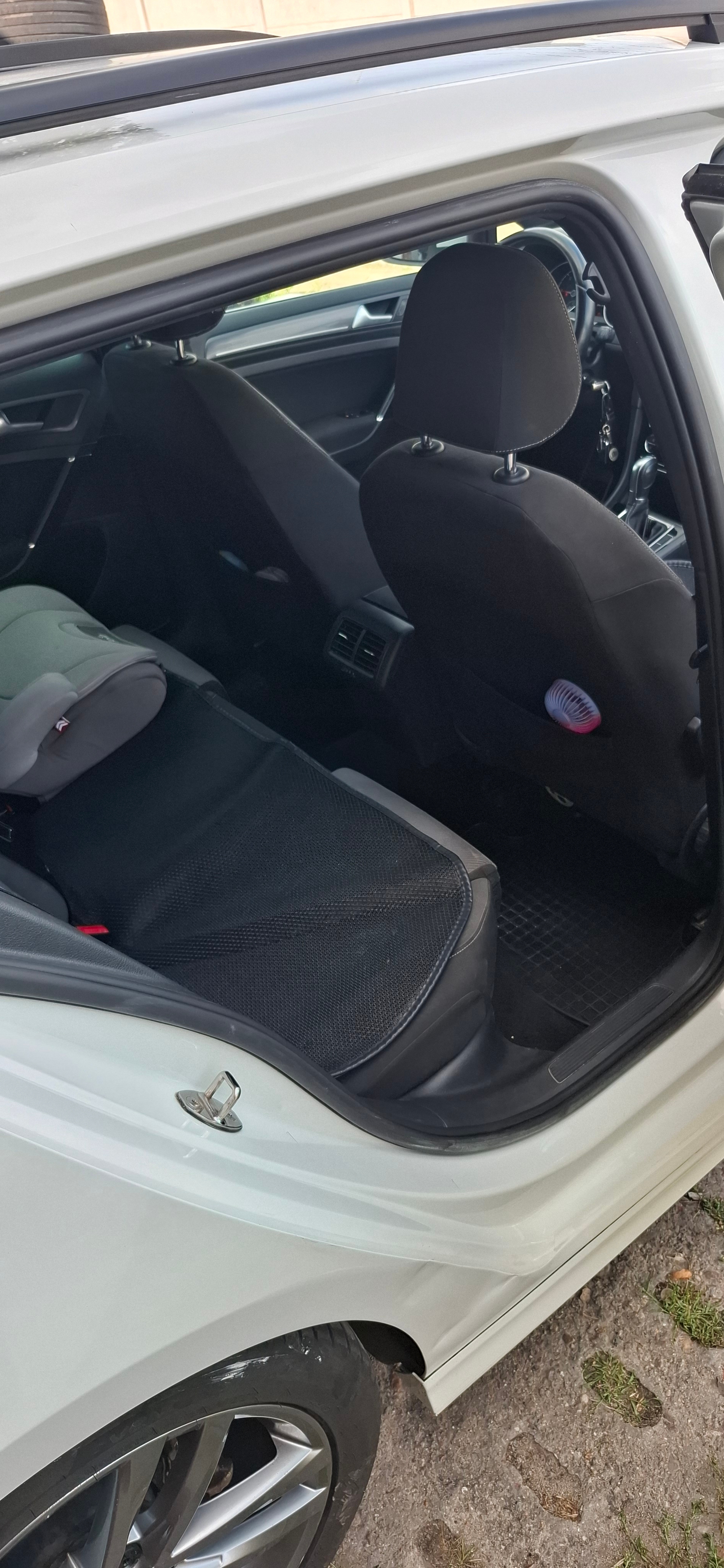 Volkswagen Golf 2.0 TDI R-Line 2015, bild 6/10