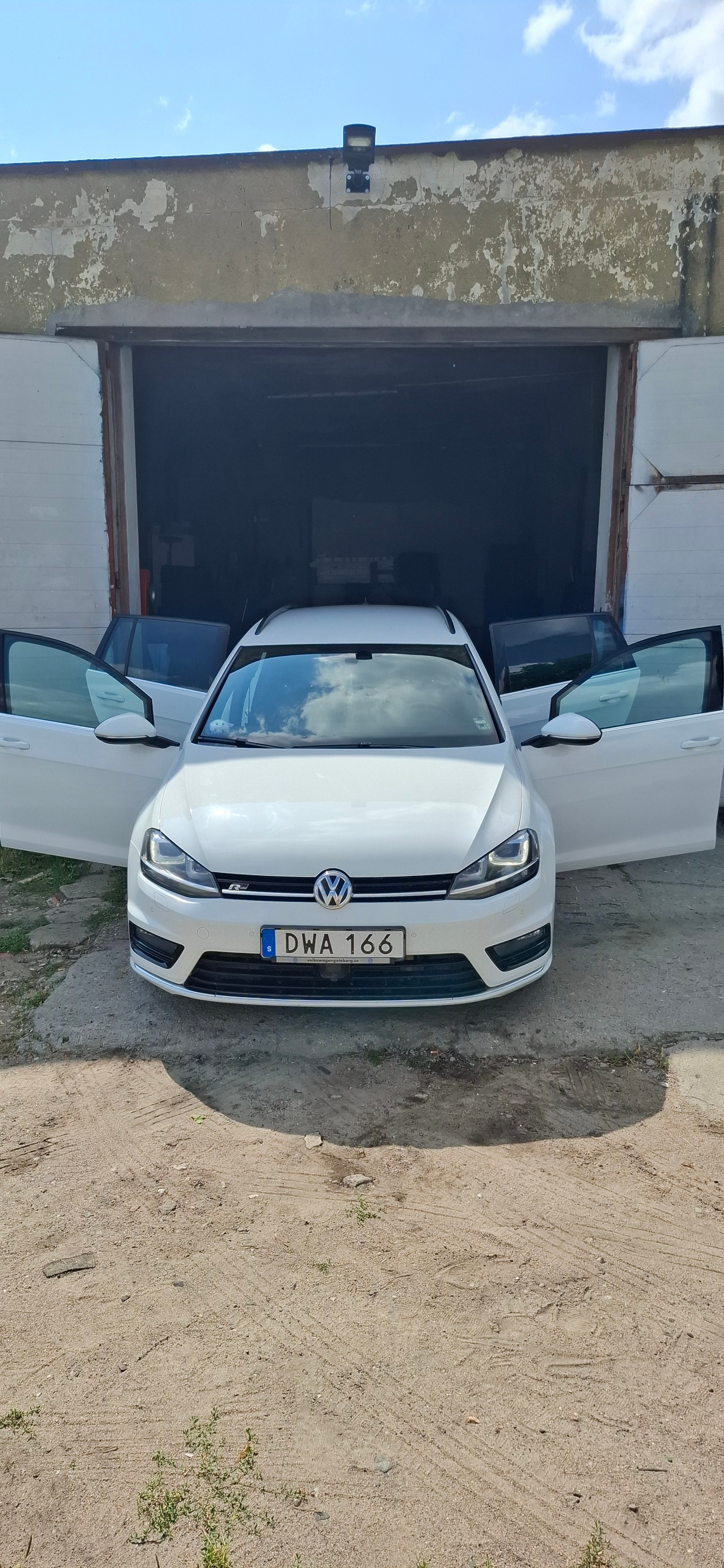 Volkswagen Golf 2.0 TDI R-Line 2015, bild 7/10