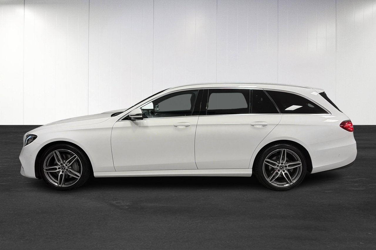 Mercedes-Benz E 220 d AMG Line 2019, bild 2/10